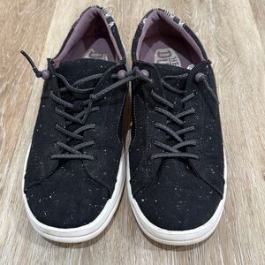 Hey Dude Karina Black Lace up Sneakers. Size 8.